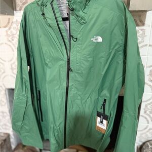 The North Face Men's Vibrant Green Raincoat